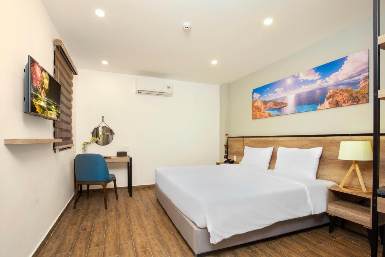 Golden Lotus Central Hotel Нячанг Номер фото
